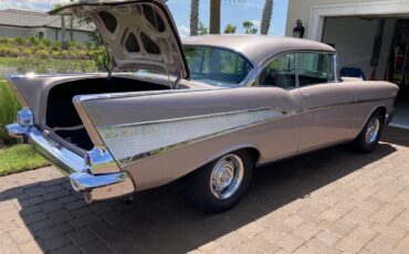 Chevrolet-Bel-air-1957-Dusk-Pearl-Black-9