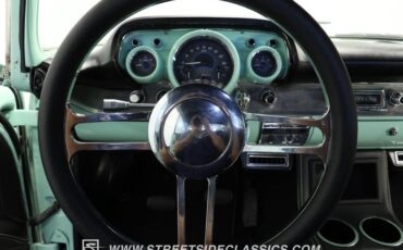 Chevrolet-Bel-air-1957-Light-Green-Black-45