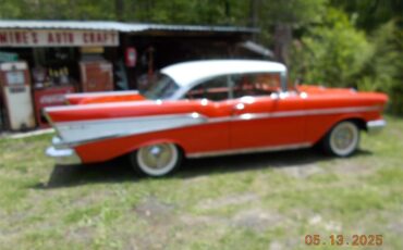 Chevrolet-Bel-air-1957-Matador-RedIndia-Iv-BlackRed-8