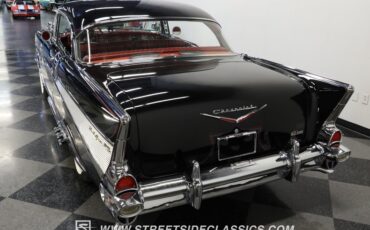 Chevrolet-Bel-air-1957-Onyx-Black-Dark-Red-19