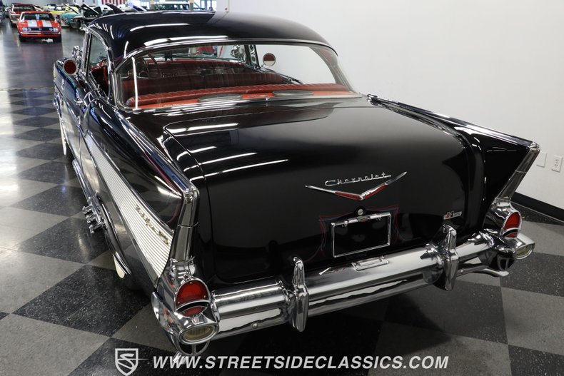 Chevrolet-Bel-air-1957-Onyx-Black-Dark-Red-19