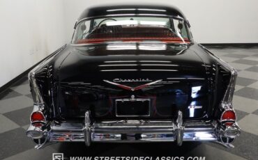 Chevrolet-Bel-air-1957-Onyx-Black-Dark-Red-20