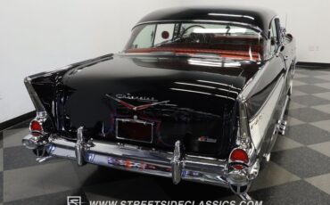 Chevrolet-Bel-air-1957-Onyx-Black-Dark-Red-21