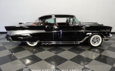 Chevrolet-Bel-air-1957-Onyx-Black-Dark-Red-24