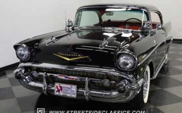 Chevrolet-Bel-air-1957-Onyx-Black-Dark-Red-28