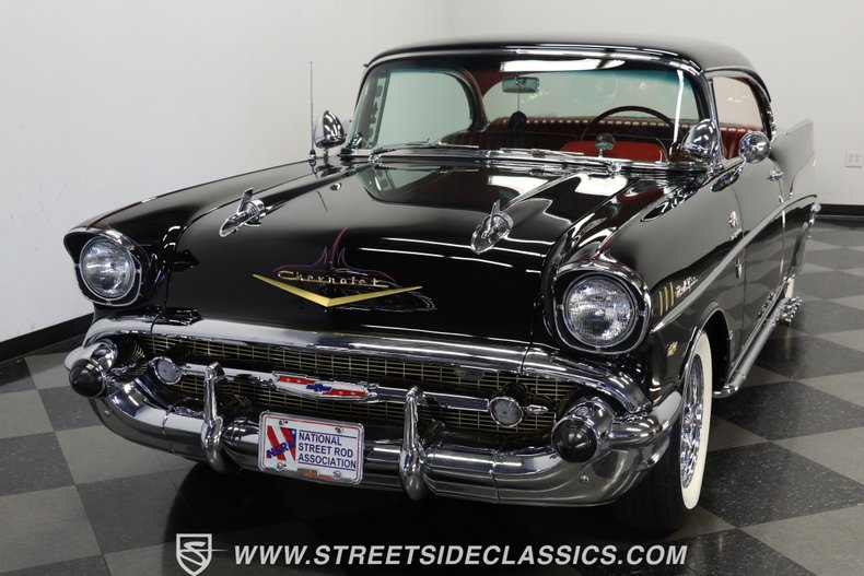 Chevrolet-Bel-air-1957-Onyx-Black-Dark-Red-28