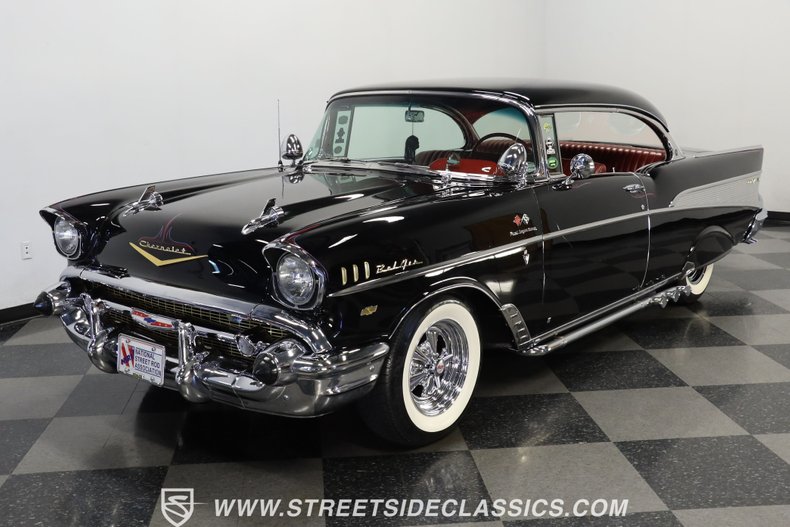 Chevrolet-Bel-air-1957-Onyx-Black-Dark-Red-29