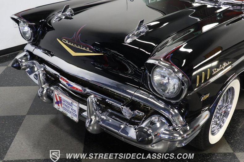 Chevrolet-Bel-air-1957-Onyx-Black-Dark-Red-30