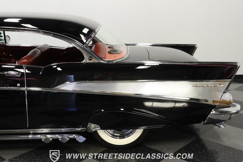 Chevrolet-Bel-air-1957-Onyx-Black-Dark-Red-35
