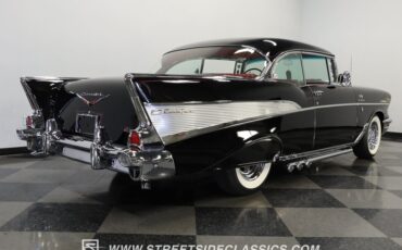 Chevrolet-Bel-air-1957-Onyx-Black-Dark-Red-37