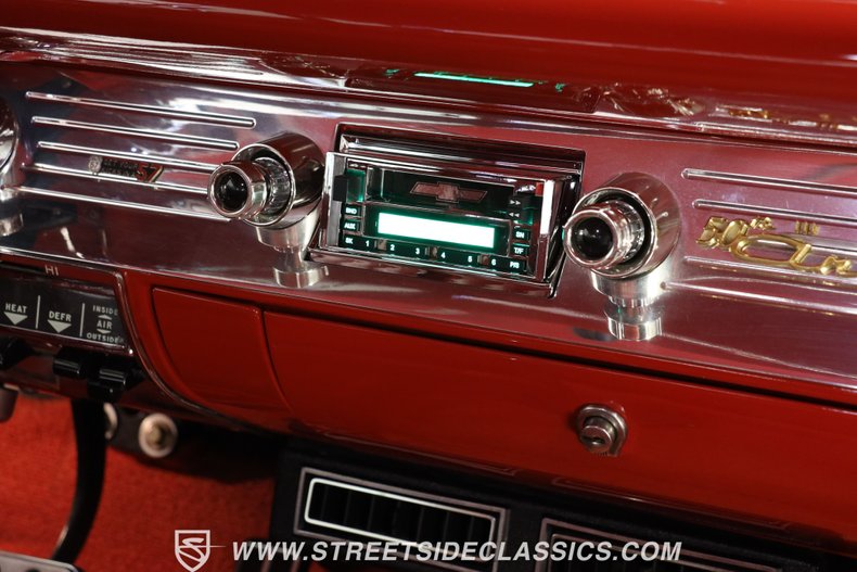 Chevrolet-Bel-air-1957-Onyx-Black-Dark-Red-8
