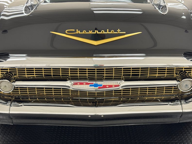 Chevrolet-Bel-air-1957-Onyx-Black-Silver-6