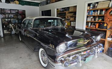 Chevrolet-Bel-air-1957-Onyx-Black-and-ivory-Silver-1