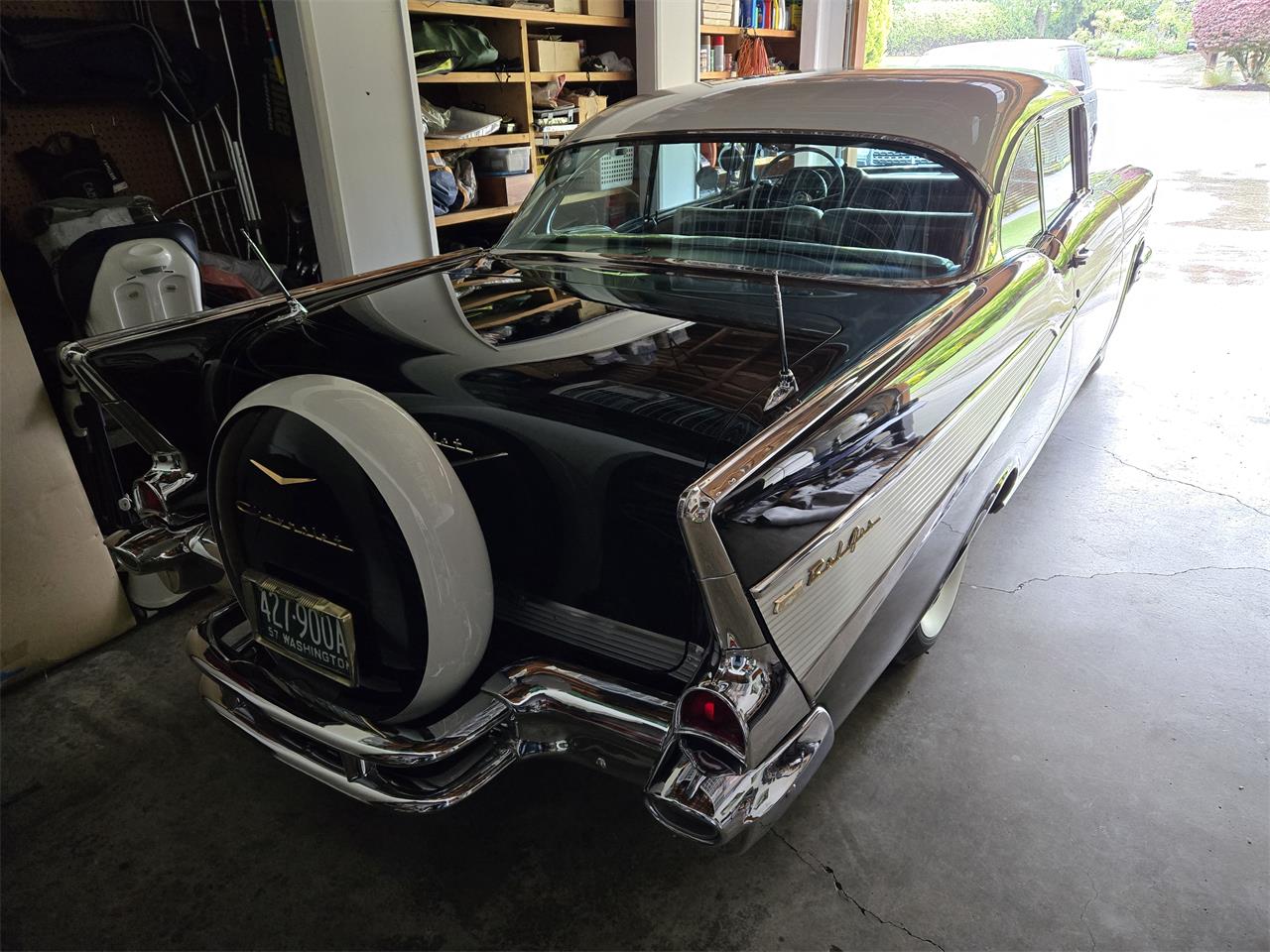 Chevrolet-Bel-air-1957-Onyx-Black-and-ivory-Silver-3