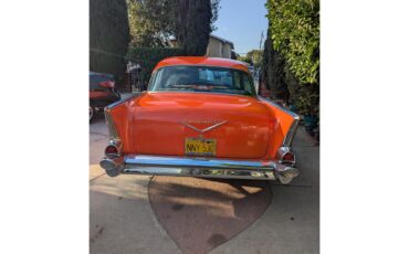 Chevrolet-Bel-air-1957-Orange-Burgundy-2