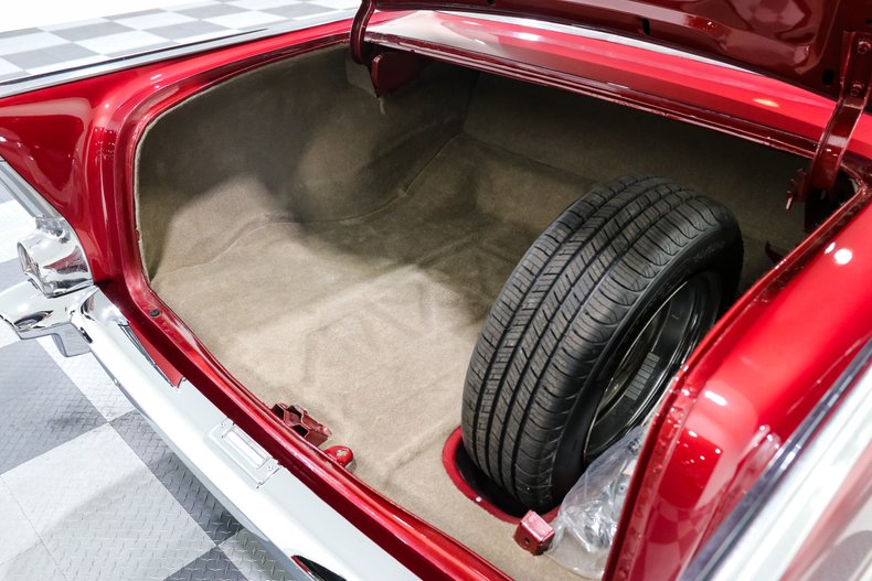 Chevrolet-Bel-air-1957-Red-Tan-13