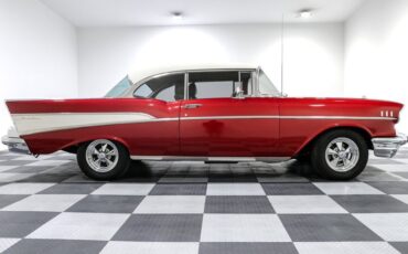 Chevrolet-Bel-air-1957-Red-Tan-17