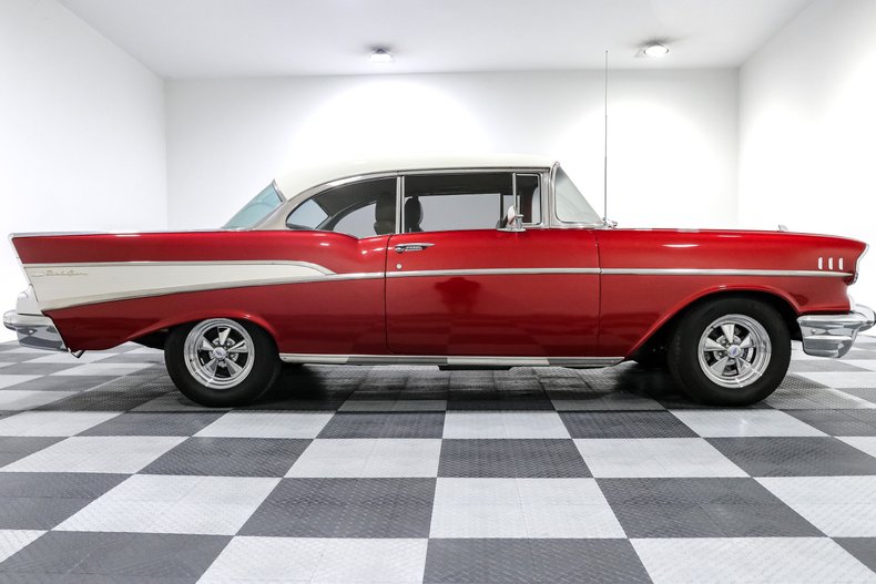 Chevrolet-Bel-air-1957-Red-Tan-17