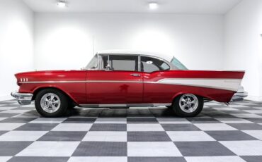 Chevrolet-Bel-air-1957-Red-Tan-4