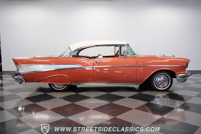 Chevrolet-Bel-air-1957-Sierra-Gold-Cream-25