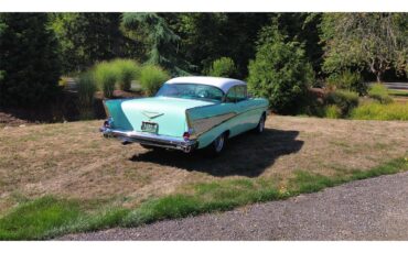 Chevrolet-Bel-air-1957-Surf-GreenIvory-Green-1