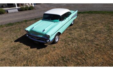 Chevrolet-Bel-air-1957-Surf-GreenIvory-Green-2