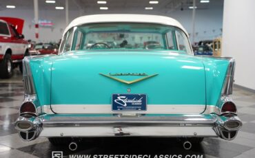 Chevrolet-Bel-air-1957-Tropical-Turquoise-Turquoise-17