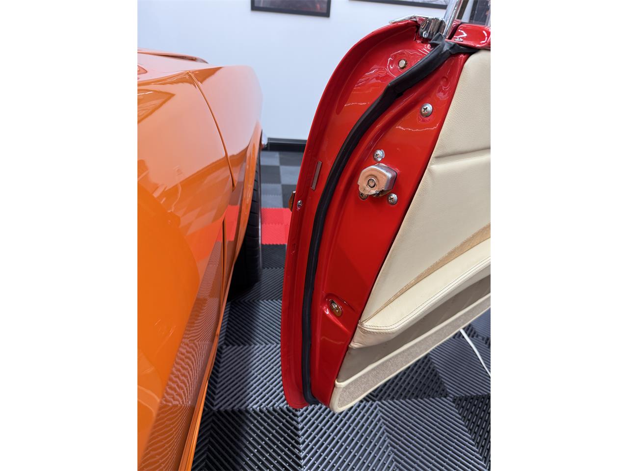 Chevrolet-Bel-air-1957-Viper-Red-Beige-10