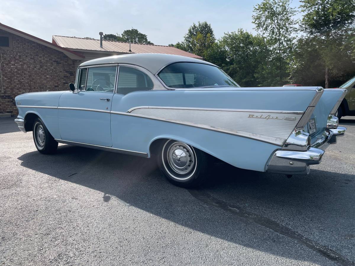 Chevrolet-Bel-air-1957-blue-8