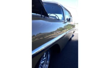Chevrolet-Bel-air-1958-Anniv.-Gold-amp-White-Gold-Cloth-amp-Vinyl-14