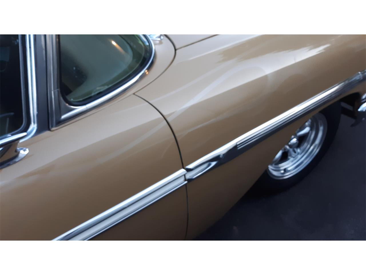 Chevrolet-Bel-air-1958-Anniv.-Gold-amp-White-Gold-Cloth-amp-Vinyl-25