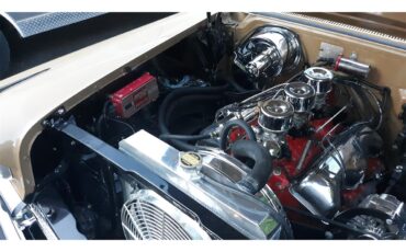 Chevrolet-Bel-air-1958-Anniv.-Gold-amp-White-Gold-Cloth-amp-Vinyl-3
