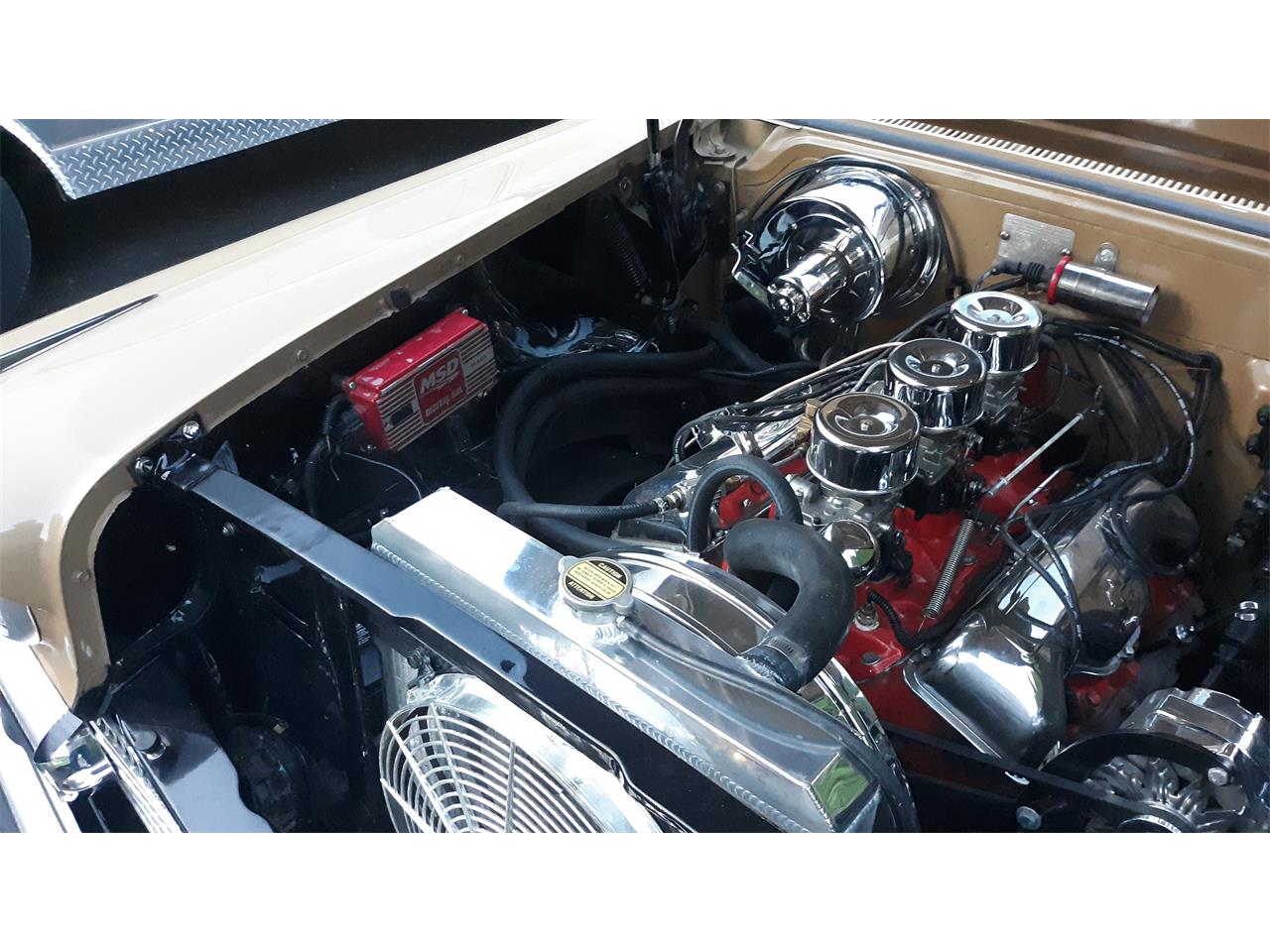 Chevrolet-Bel-air-1958-Anniv.-Gold-amp-White-Gold-Cloth-amp-Vinyl-3