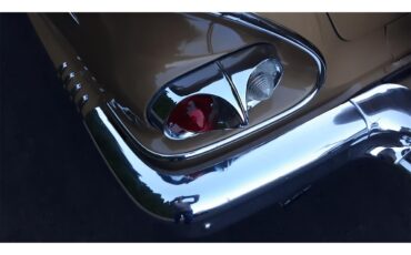 Chevrolet-Bel-air-1958-Anniv.-Gold-amp-White-Gold-Cloth-amp-Vinyl-31