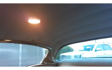 Chevrolet-Bel-air-1958-Anniv.-Gold-amp-White-Gold-Cloth-amp-Vinyl-38
