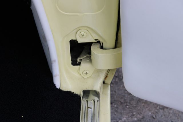 Chevrolet-Bel-air-1960-Yellow-White-11