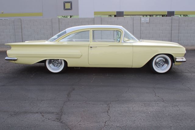 Chevrolet-Bel-air-1960-Yellow-White-23