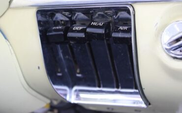Chevrolet-Bel-air-1960-Yellow-White-4