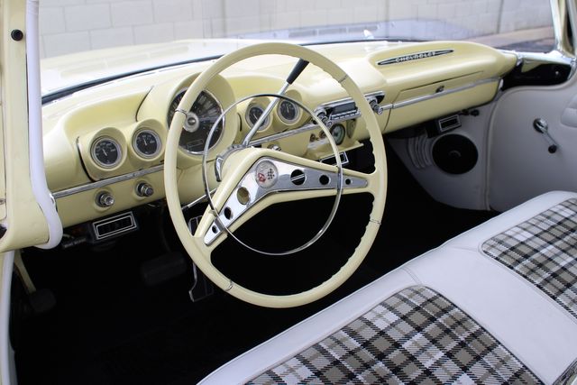 Chevrolet-Bel-air-1960-Yellow-White-46