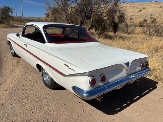 Chevrolet-Bel-air-1961-4
