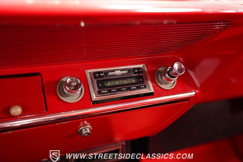 Chevrolet-Bel-air-1961-White-Red-13