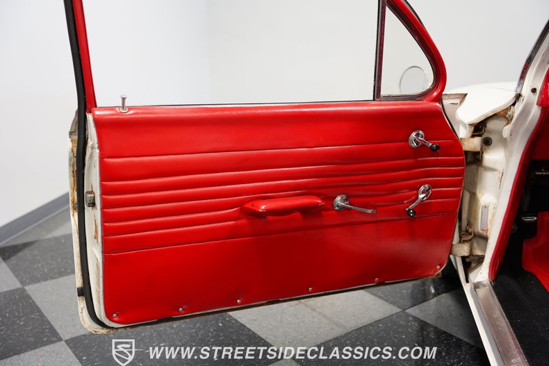 Chevrolet-Bel-air-1961-White-Red-37
