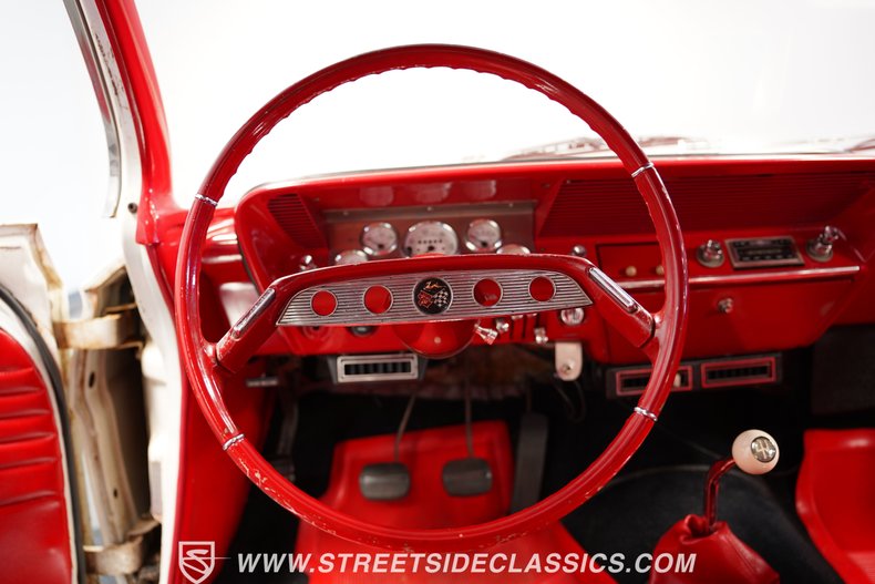 Chevrolet-Bel-air-1961-White-Red-39