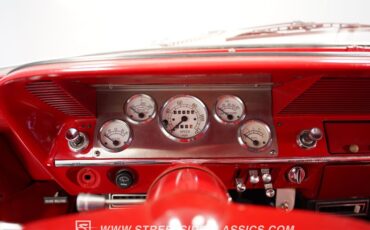 Chevrolet-Bel-air-1961-White-Red-40