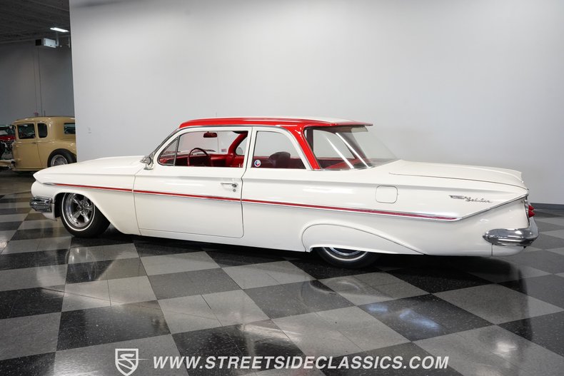 Chevrolet-Bel-air-1961-White-Red-6