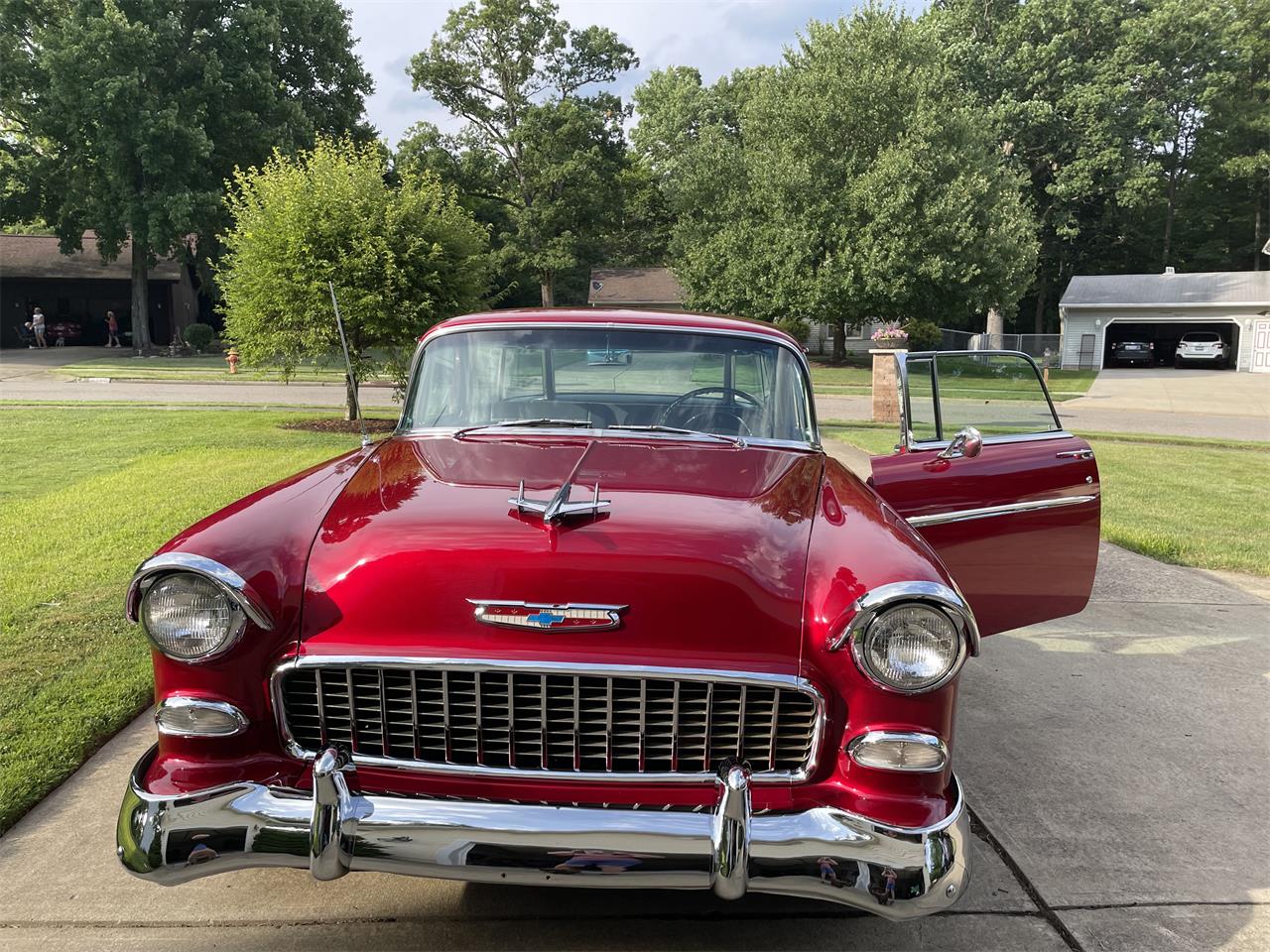 Chevrolet-Bel-air-nomad-1955-Candy-Apple-red-Gray-1