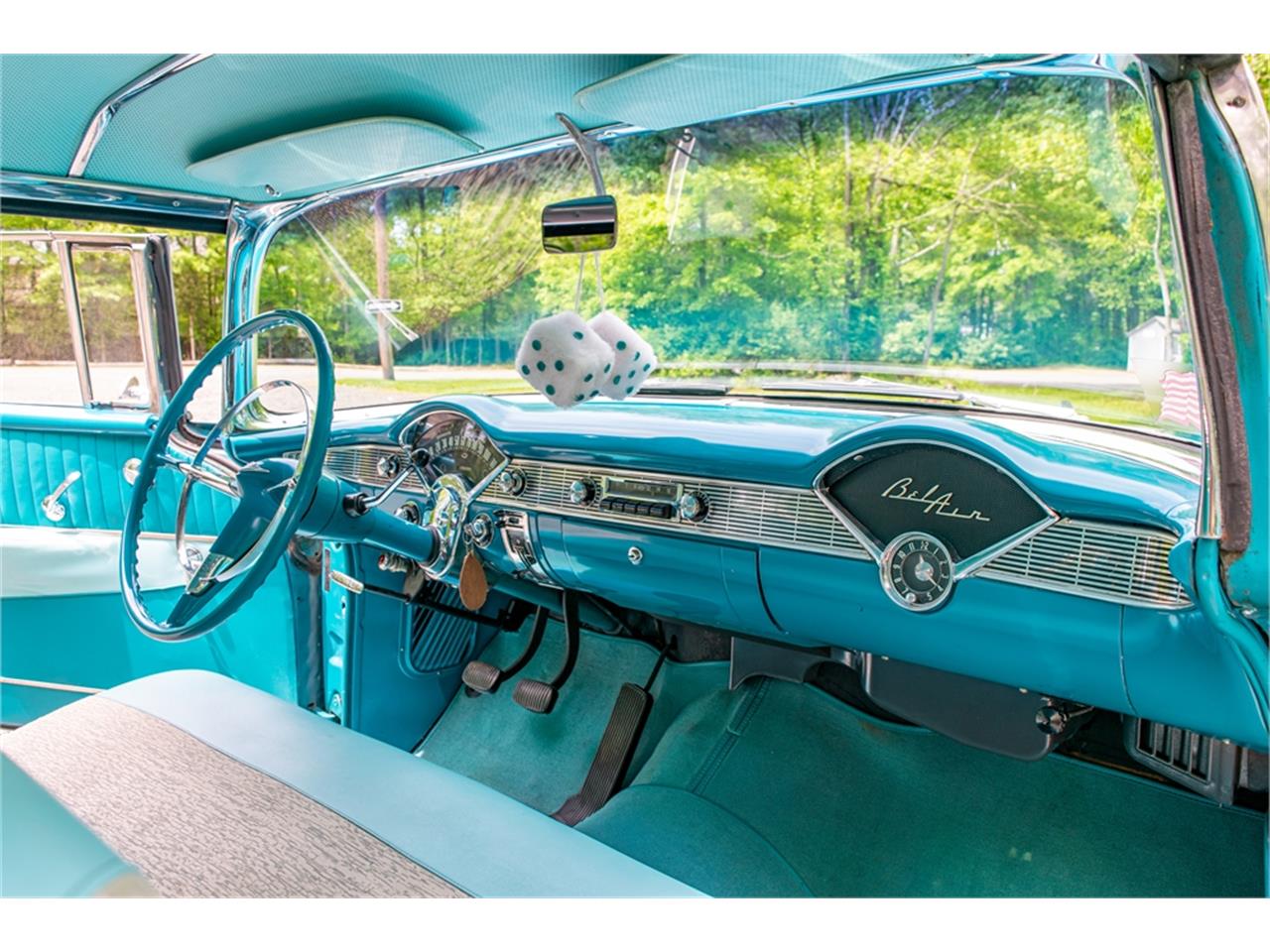 Chevrolet-Bel-air-nomad-1956-India-IvoryTwilight-Turquoise-GrayTurquoise-19
