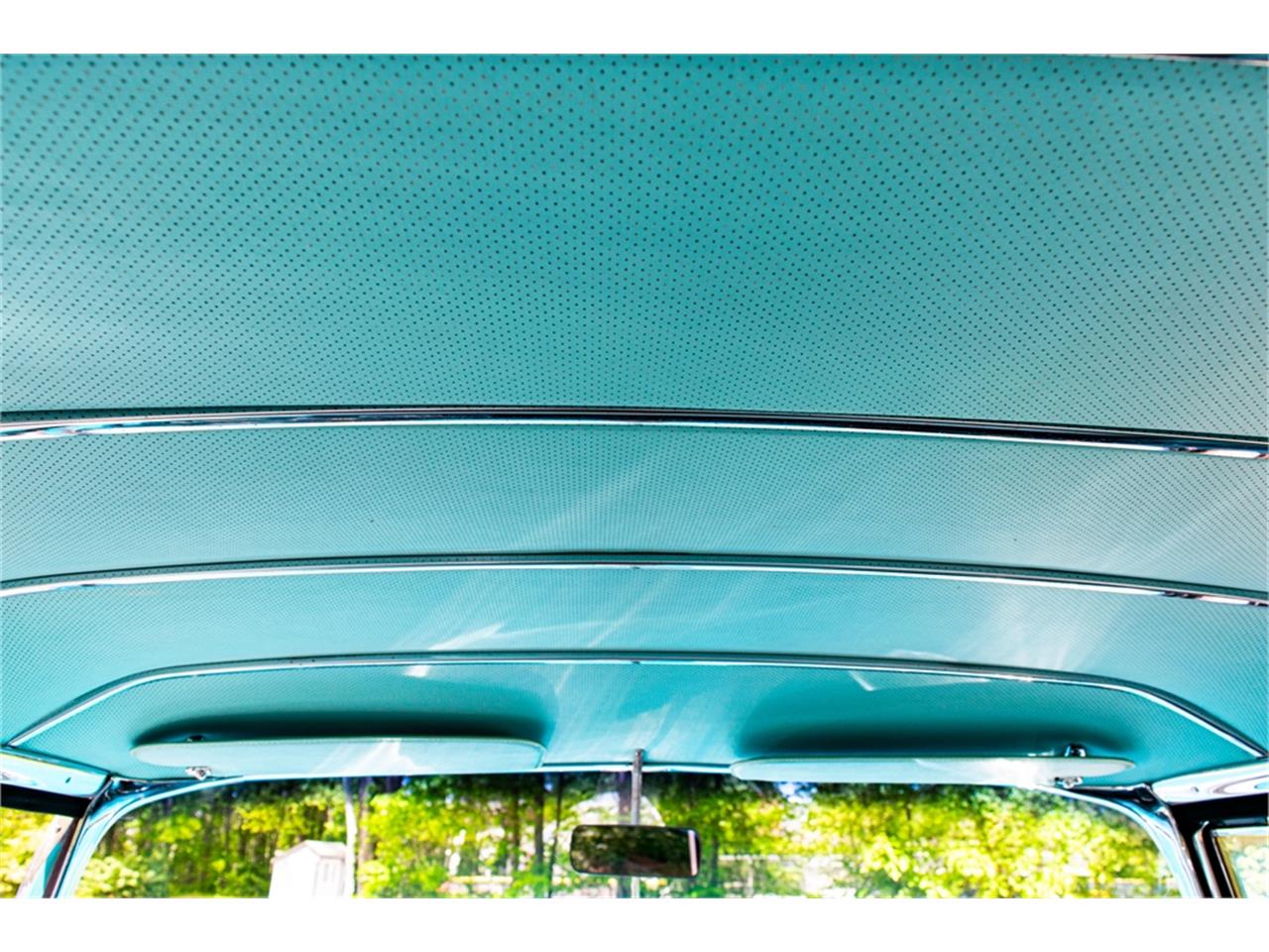Chevrolet-Bel-air-nomad-1956-India-IvoryTwilight-Turquoise-GrayTurquoise-37