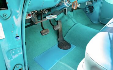 Chevrolet-Bel-air-nomad-1956-India-IvoryTwilight-Turquoise-GrayTurquoise-39
