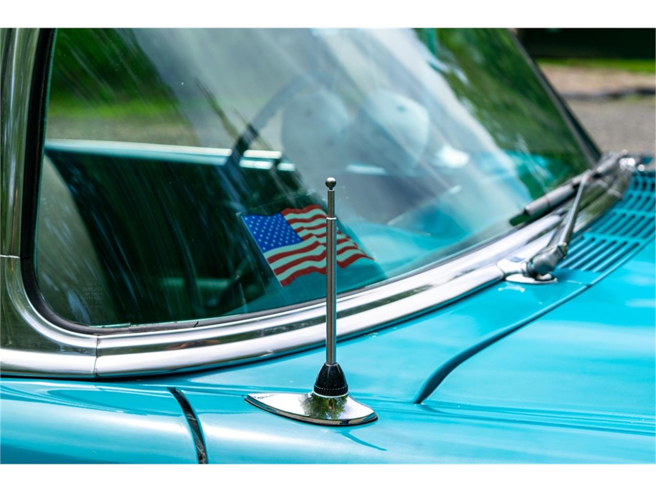 Chevrolet-Bel-air-nomad-1956-India-IvoryTwilight-Turquoise-GrayTurquoise-44